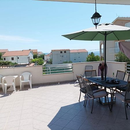 Apartment Josip Подстрана Екстер'єр фото