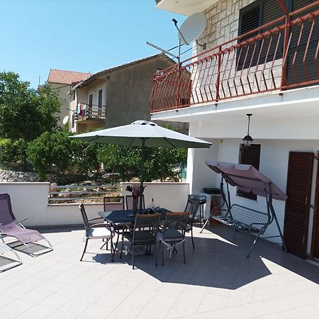 Apartment Josip Подстрана Екстер'єр фото