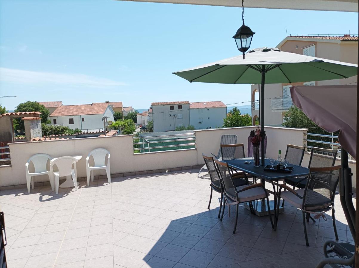Apartment Josip Подстрана Екстер'єр фото