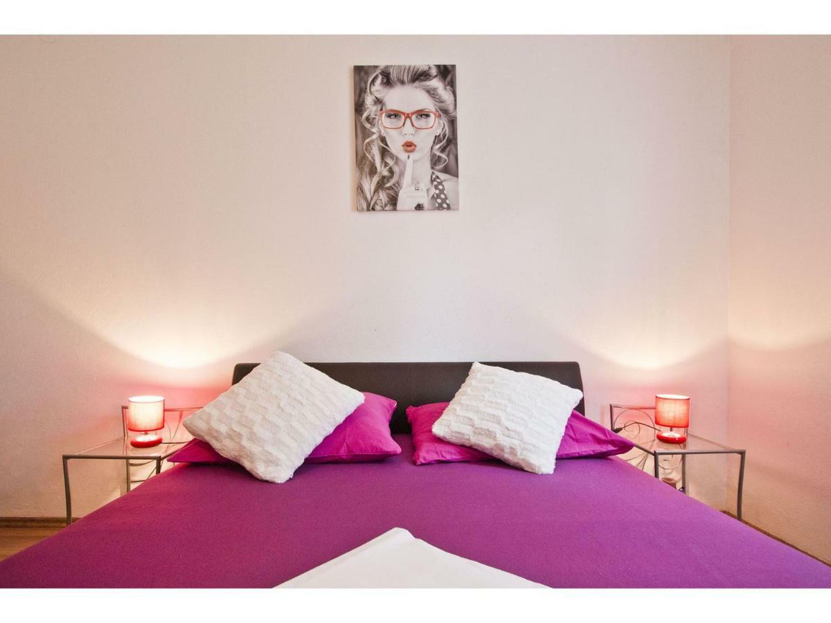 Apartment Josip Подстрана Екстер'єр фото